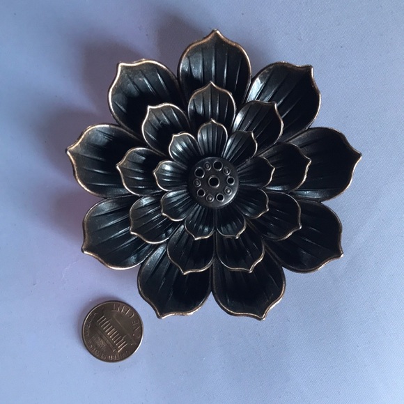 New! Bronze Lotus Cone Incense Holder - Picture 13 of 14